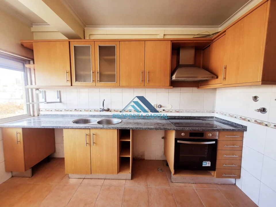 Apartamento T2 para Venda em Queluz e Belas Foto 7