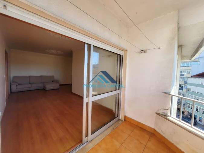 Apartamento T2 para Venda em Queluz e Belas Foto 10