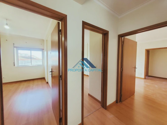Apartamento T2 para Venda em Queluz e Belas Foto 16