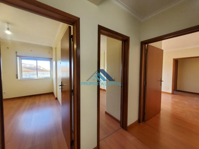 Apartamento T2 para Venda em Queluz e Belas Foto 27