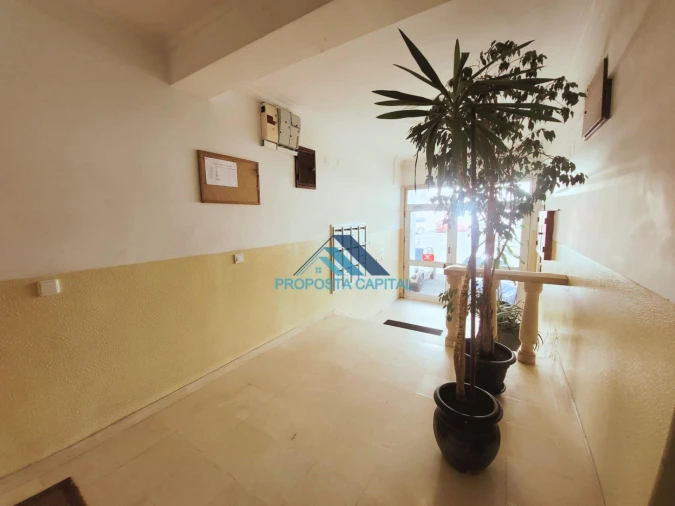 Apartamento T2 para Venda em Queluz e Belas Foto 33