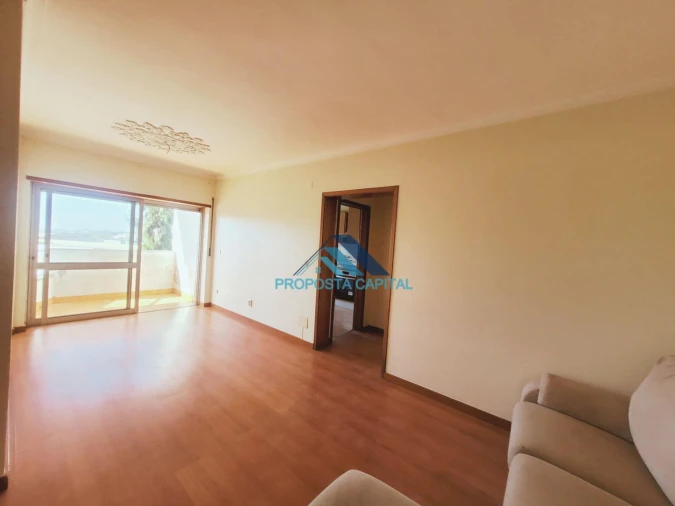 Apartamento T2 para Venda em Queluz e Belas Foto 8