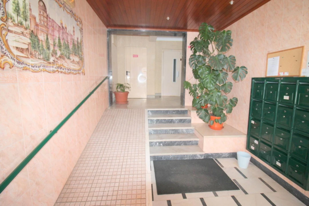 Apartamento T3 para Venda em Agualva e Mira-Sintra Foto 21