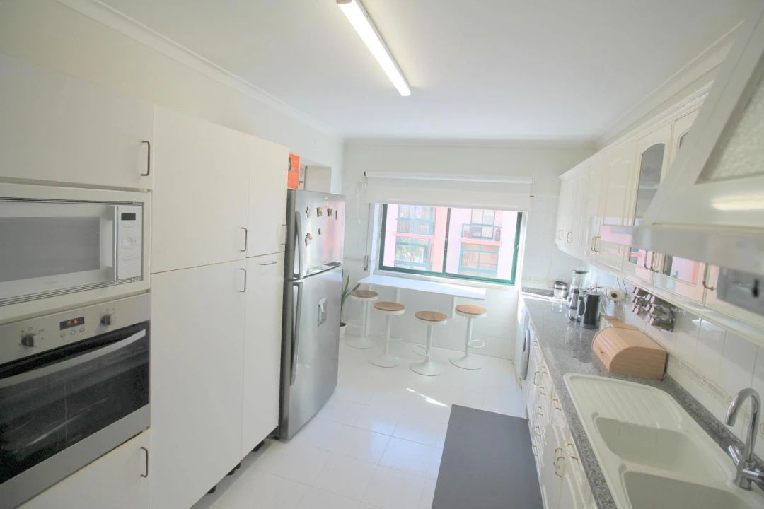 Apartamento T3 para Venda em Agualva e Mira-Sintra Foto 7