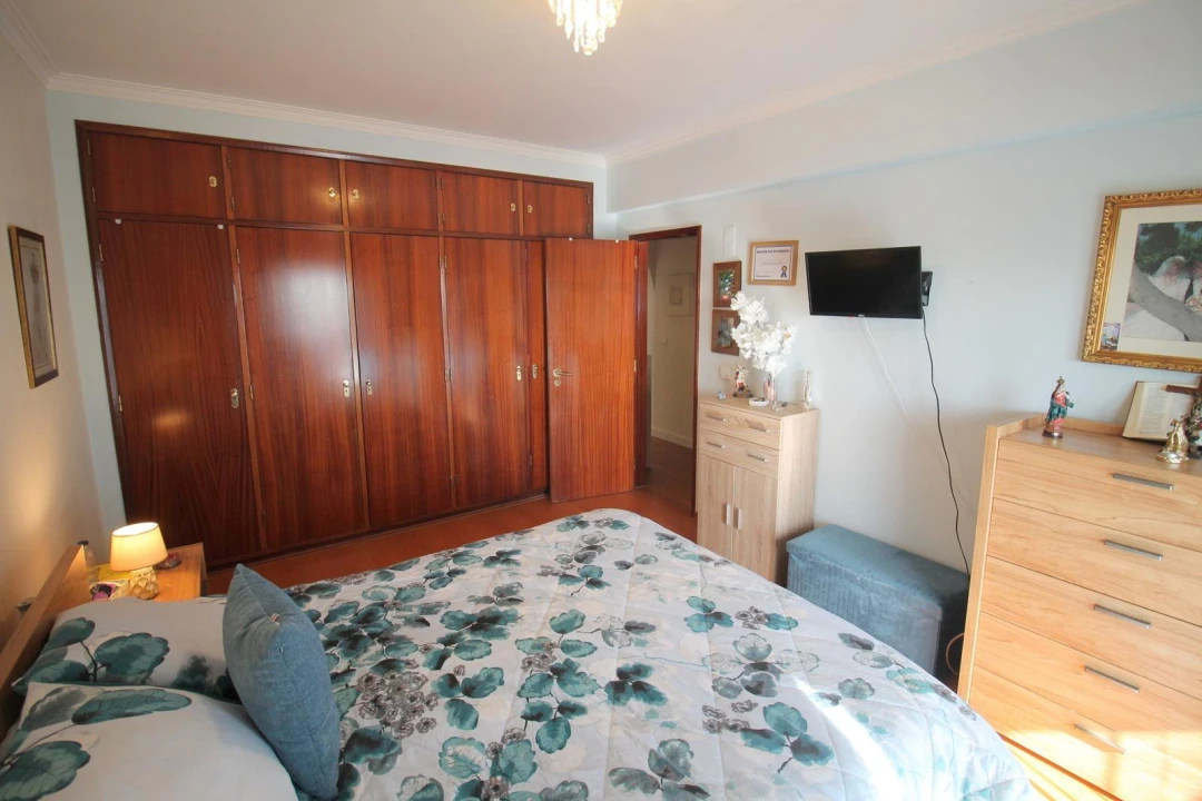 Apartamento T3 para Venda em Agualva e Mira-Sintra Foto 15