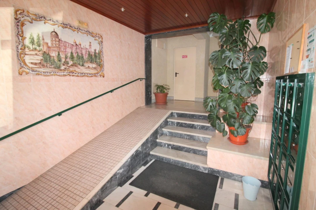 Apartamento T3 para Venda em Agualva e Mira-Sintra Foto 25