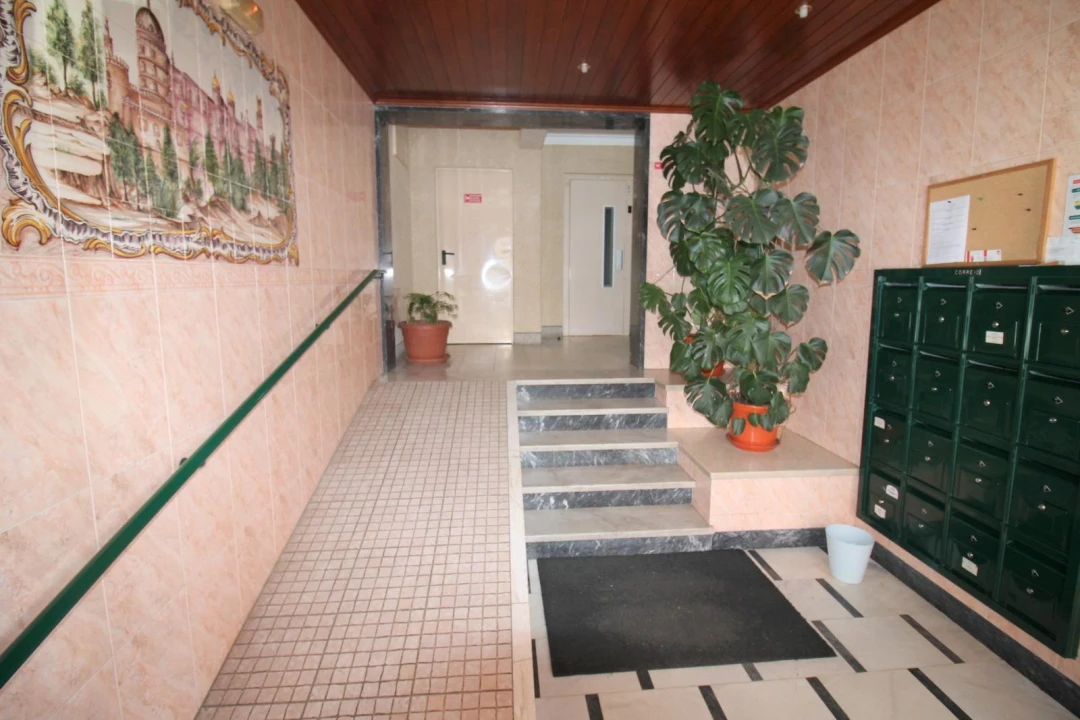 Apartamento T3 para Venda em Agualva e Mira-Sintra Foto 28