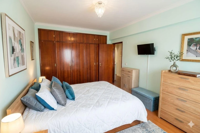 Apartamento T3 para Venda em Agualva e Mira-Sintra Foto 9