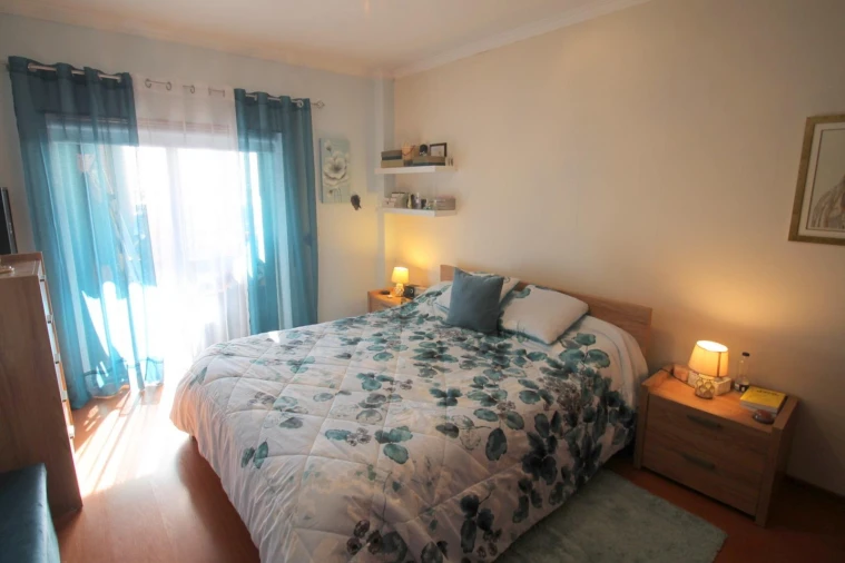 Apartamento T3 para Venda em Agualva e Mira-Sintra Foto 12