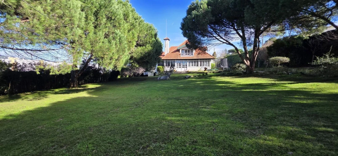 Moradia T5 para Venda em Manique do Intendente, Vila Nova de São Pedro e Maçussa Foto 1