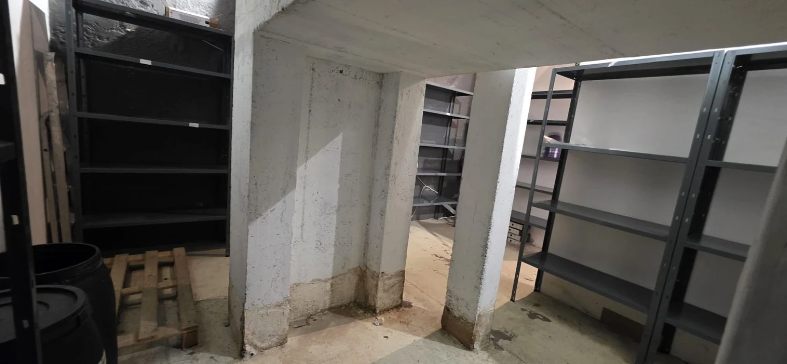 Negócio para Arrendamento em Cedofeita, Santo Ildefonso, Sé, Miragaia, São Nicolau e Vitória Foto 13