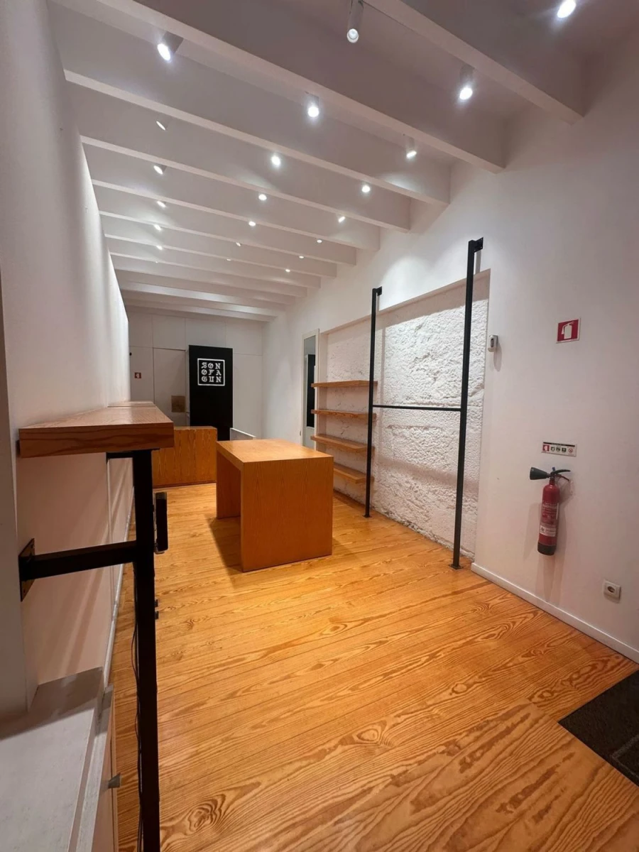 Negócio para Arrendamento em Cedofeita, Santo Ildefonso, Sé, Miragaia, São Nicolau e Vitória Foto 3