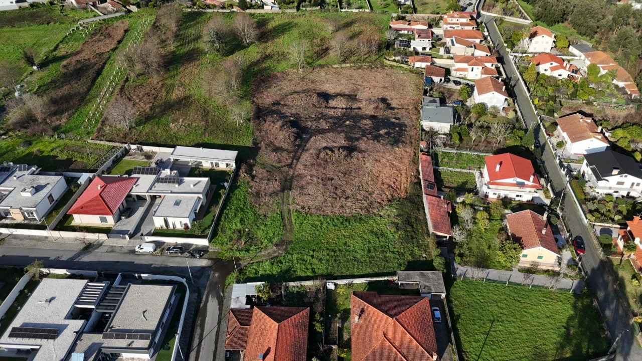 Terreno para Venda em Barroselas e Carvoeiro Foto 5