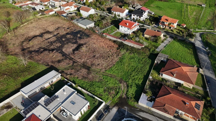 Terreno para Venda em Barroselas e Carvoeiro Foto 2