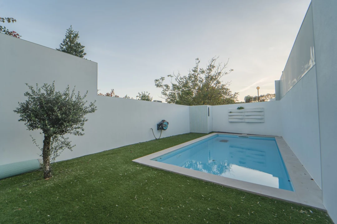 Moradia T3 para Venda em Lordelo do Ouro e Massarelos Foto 2