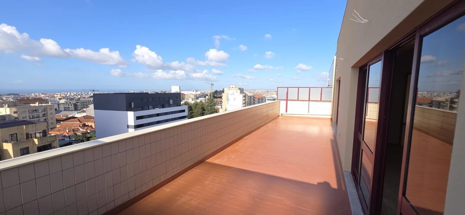 Escritório para Arrendamento em Mafamude e Vilar do Paraíso Foto 22