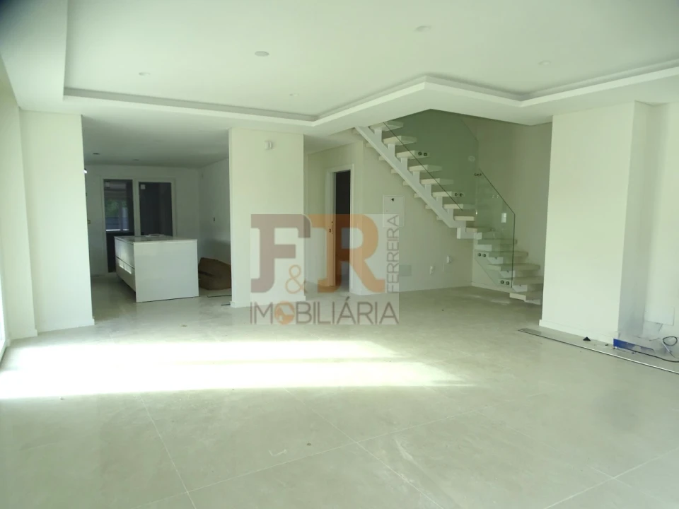 Moradia T4 para Venda em Fernao Ferro Foto 6