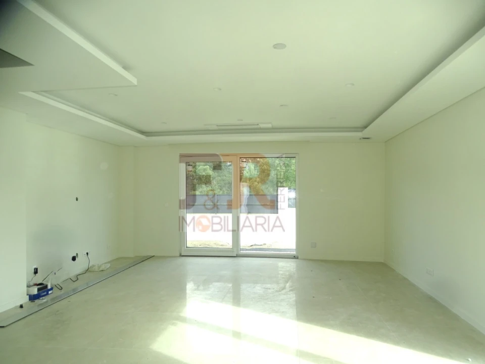 Moradia T4 para Venda em Fernao Ferro Foto 7