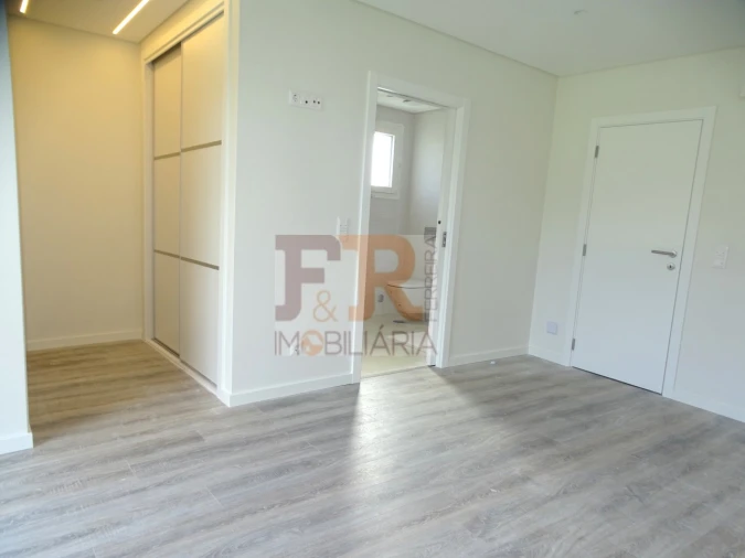 Moradia T4 para Venda em Fernao Ferro Foto 19