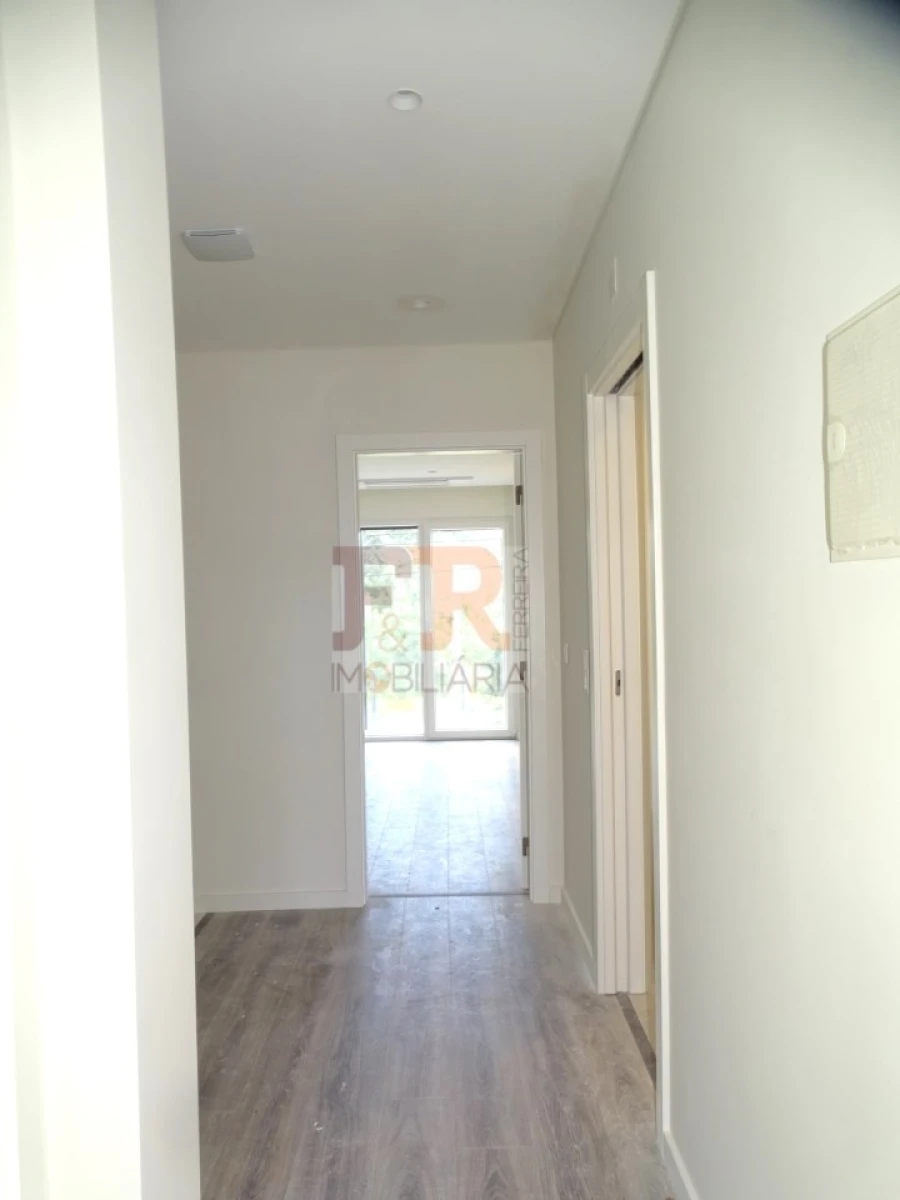 Moradia T4 para Venda em Fernao Ferro Foto 27