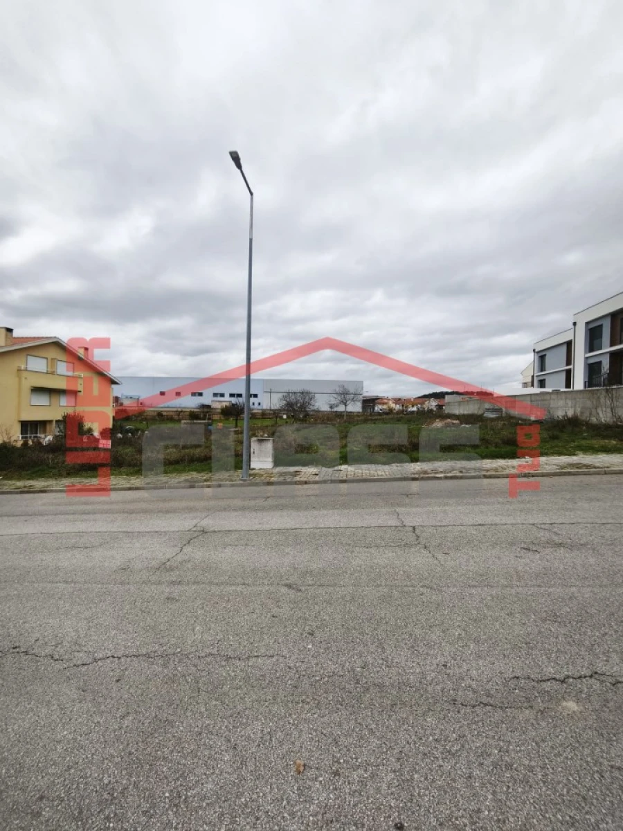 Terreno para Venda em Macedo de Cavaleiros Foto 2