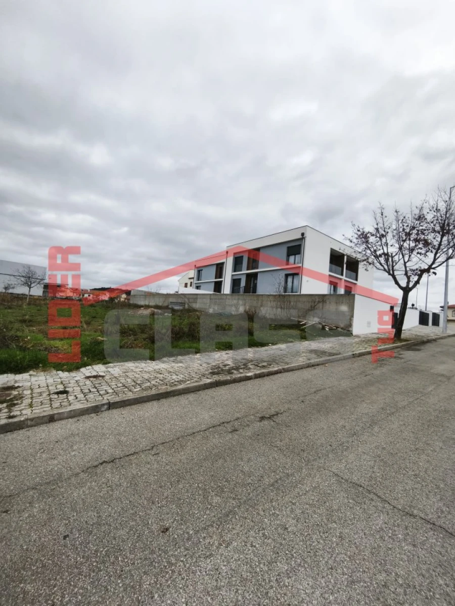 Terreno para Venda em Macedo de Cavaleiros Foto 4