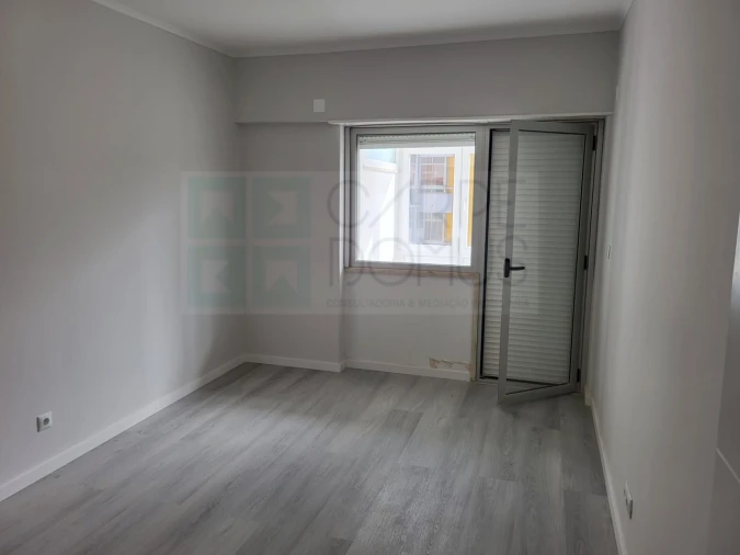 Apartamento T2 para Venda em Oeiras e São Julião da Barra, Paço de Arcos e Caxias Foto 11
