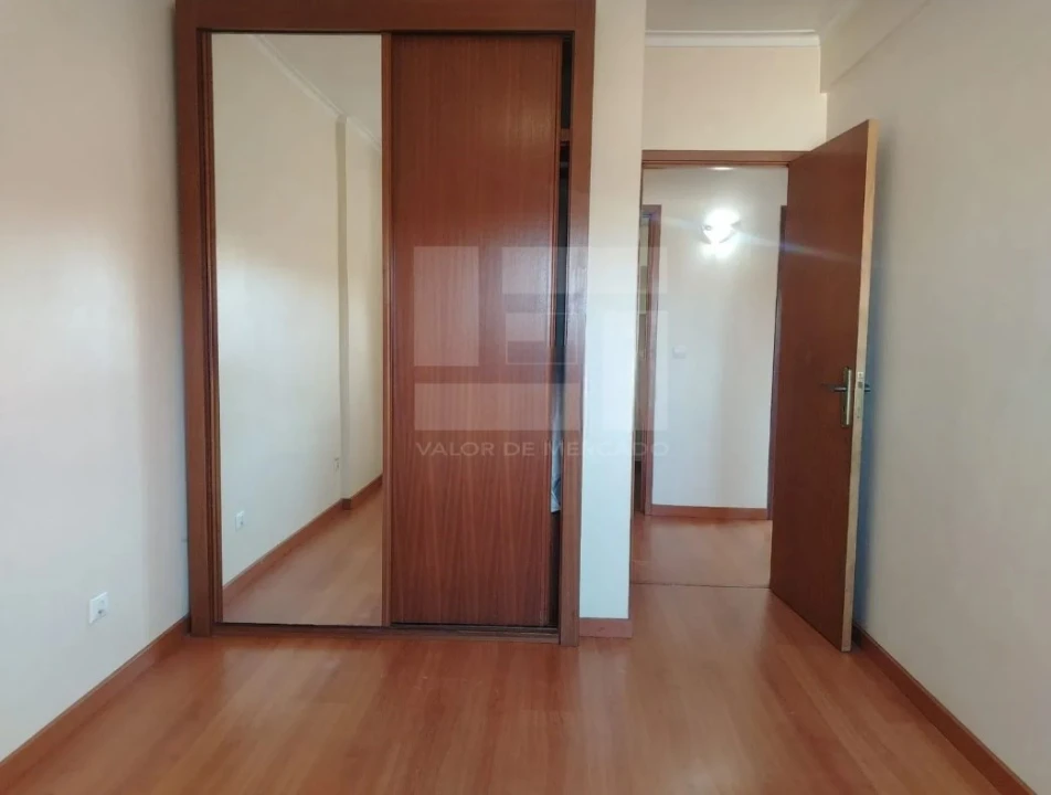 Apartamento T2 para Venda em Queluz e Belas Foto 8