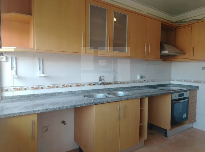 Apartamento T2 para Venda em Queluz e Belas Foto 4
