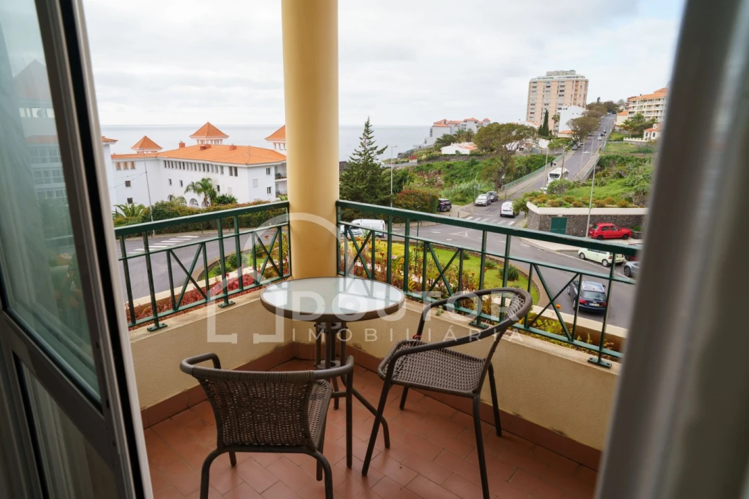 Apartamento T3 para Venda em Caniço Foto 6