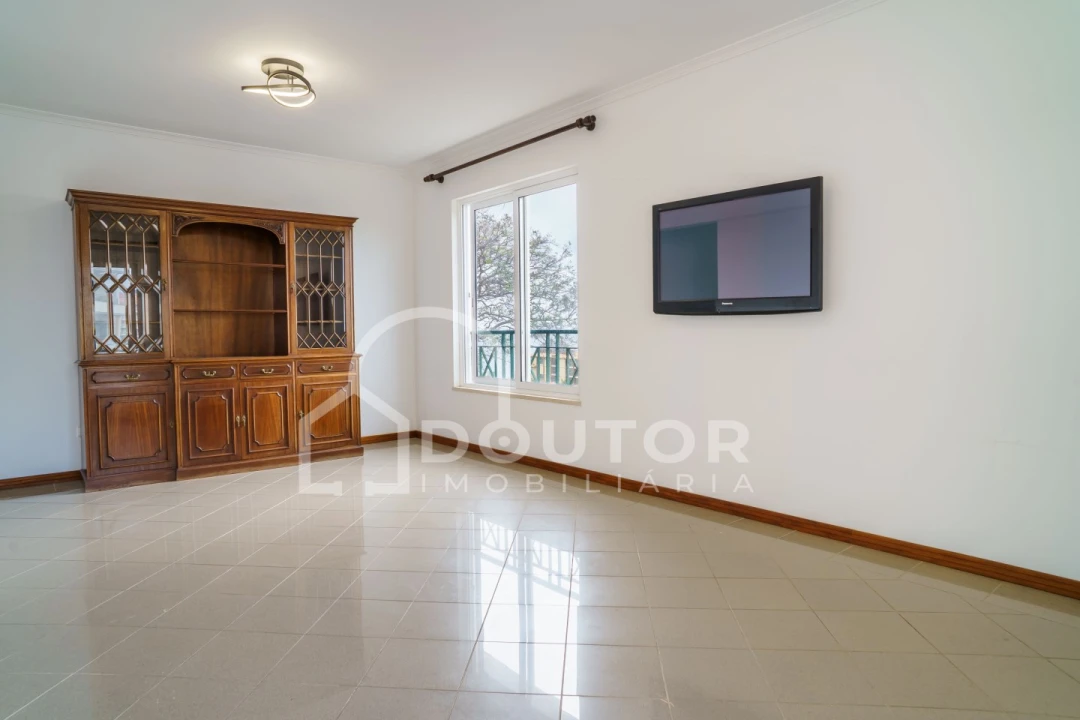 Apartamento T3 para Venda em Caniço Foto 4