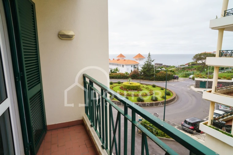 Apartamento T3 para Venda em Caniço Foto 19