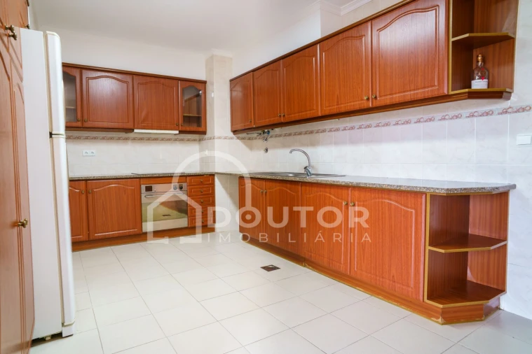 Apartamento T3 para Venda em Caniço Foto 8