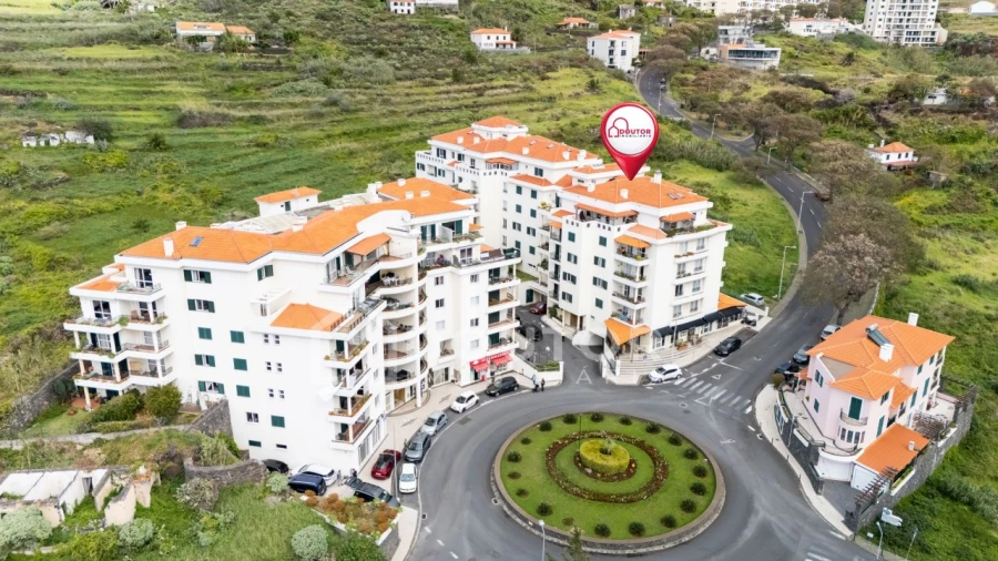 Apartamento T3 para Venda em Caniço Foto 1