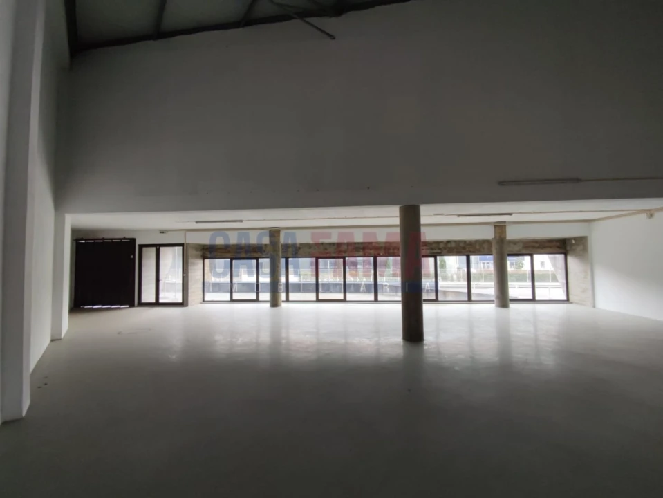 Armazém para Venda em Santo Tirso, Couto (Santa Cristina e São Miguel) e Burgães Foto 9