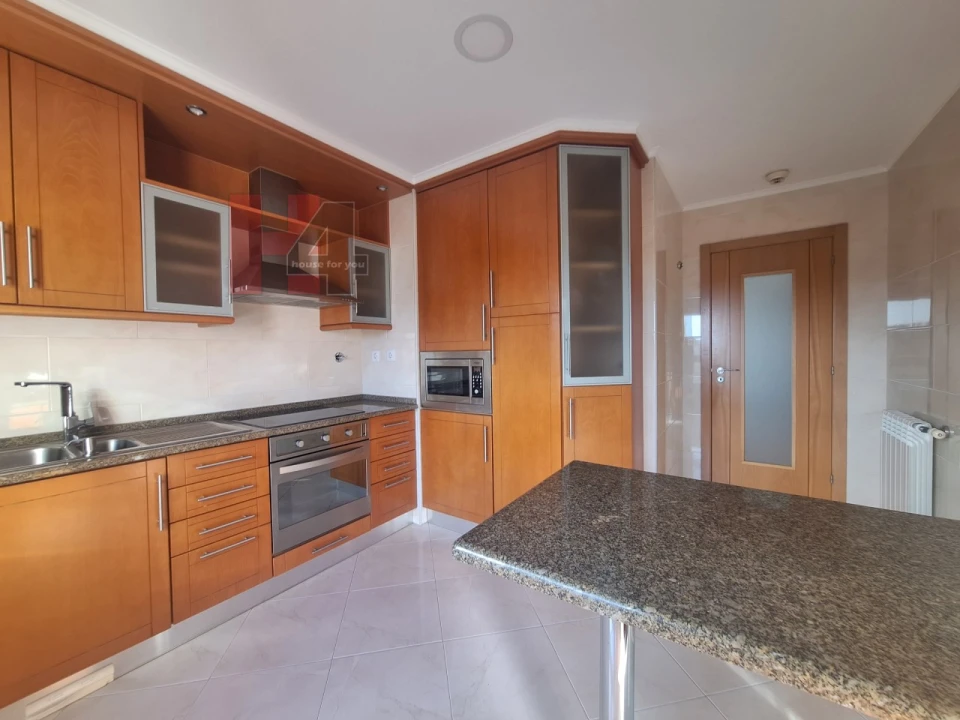 Apartamento T3 para Venda em Odivelas Foto 7