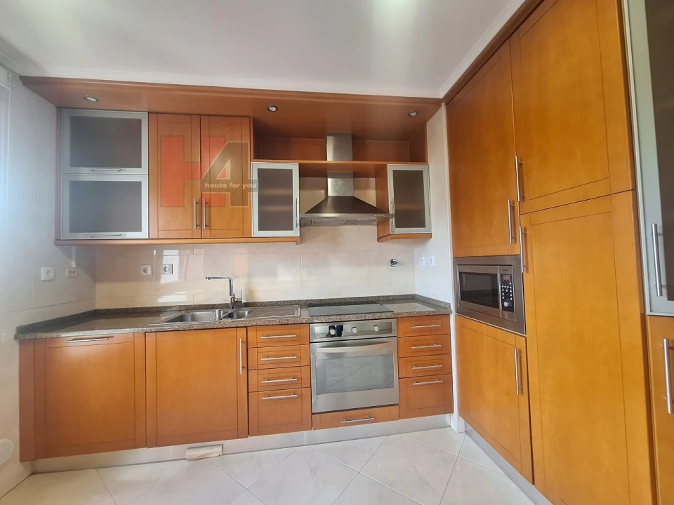 Apartamento T3 para Venda em Odivelas Foto 8
