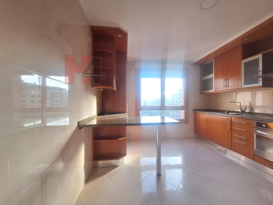 Apartamento T3 para Venda em Odivelas Foto 9