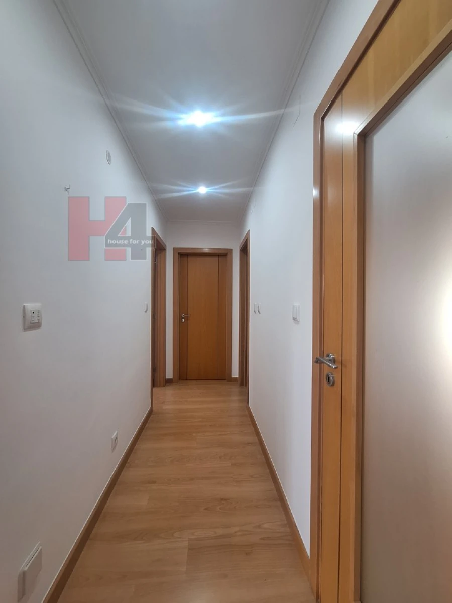 Apartamento T3 para Venda em Odivelas Foto 13