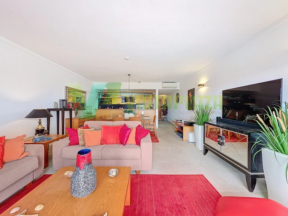 Apartamento T1 para Venda em Portimão Foto 4