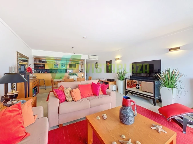 Apartamento T1 para Venda em Portimão Foto 6