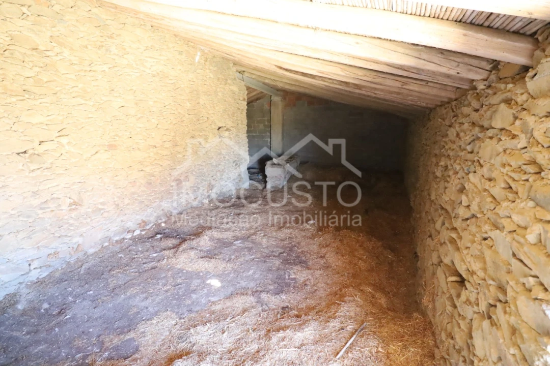 Moradia T3 para Venda em Giões Foto 7