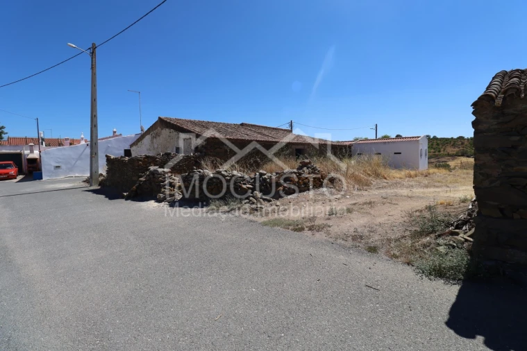 Moradia T3 para Venda em Giões Foto 4