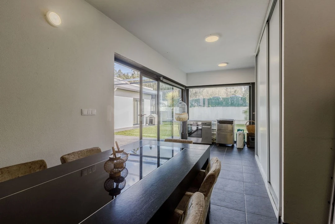 Moradia T3 para Venda em Louro Foto 4