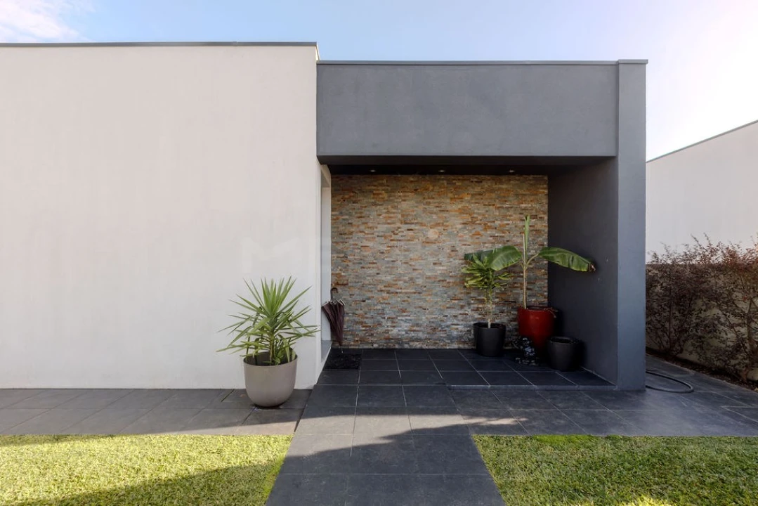 Moradia T3 para Venda em Louro Foto 9