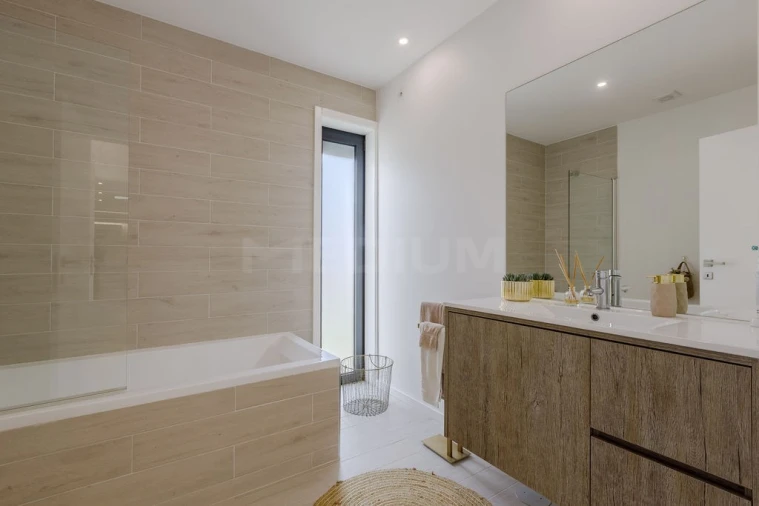 Moradia T3 para Venda em Louro Foto 18