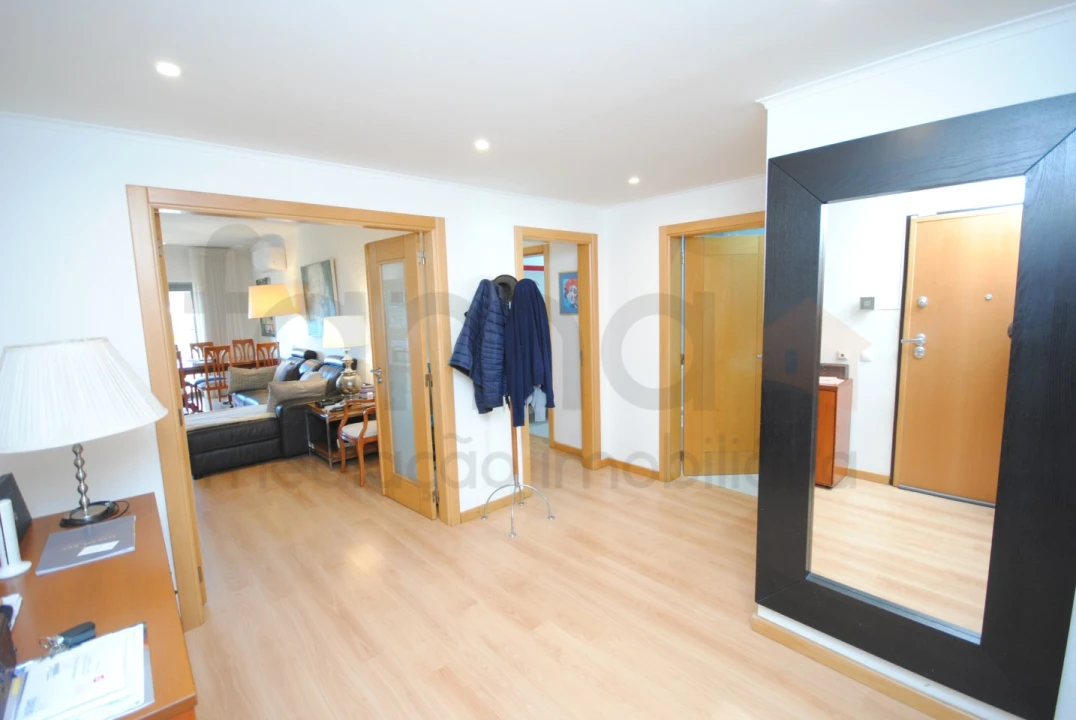 Apartamento T2 para Venda em Alcabideche Foto 5