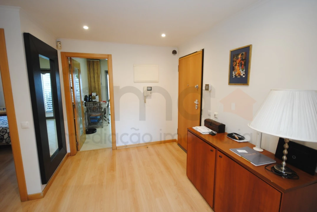 Apartamento T2 para Venda em Alcabideche Foto 6