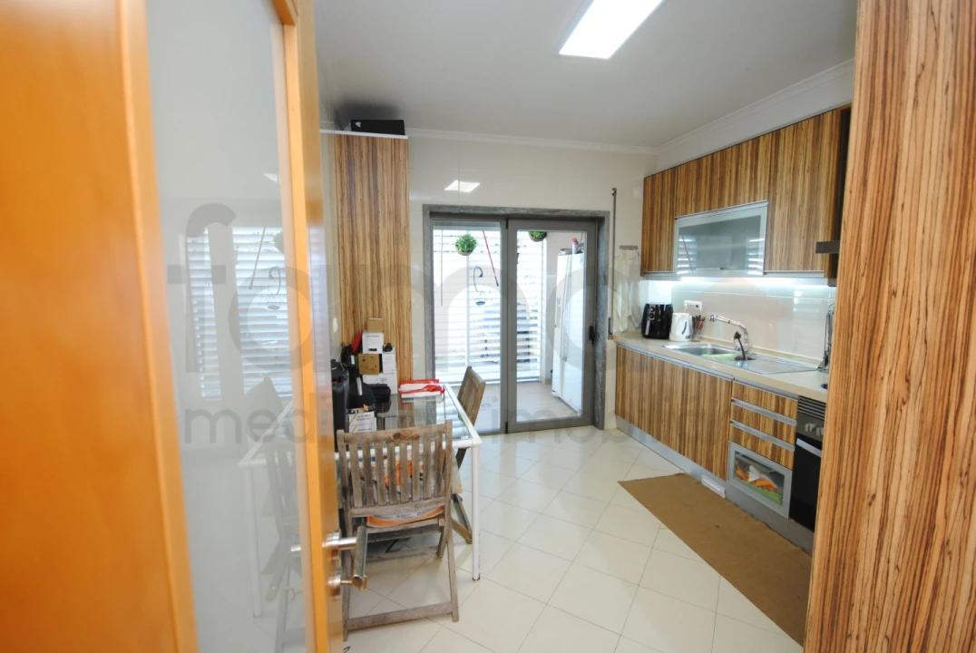 Apartamento T2 para Venda em Alcabideche Foto 12