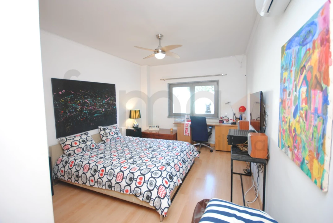 Apartamento T2 para Venda em Alcabideche Foto 25